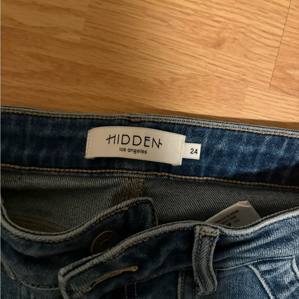 Hidden Flared Jeans With Front Pockets - image 4